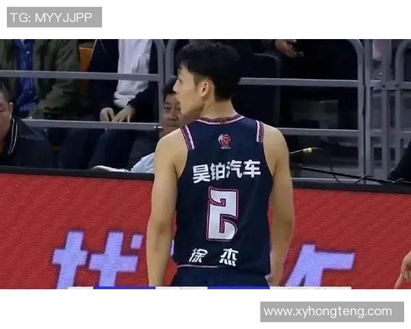 广东队迎来新星胡明轩接班人国青最强大腿助力男篮未来锋卫崛起